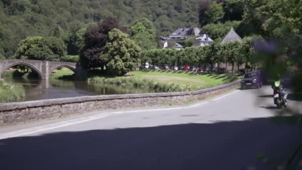 Kleine Wandeling Rond Beelden Genomen Bouillon Leuk Klein Belgisch Dorpje — Stockvideo