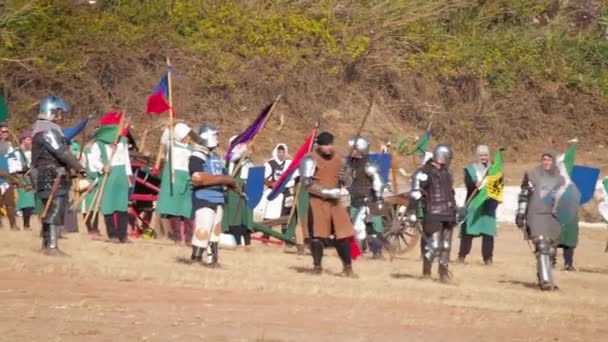 Soldats Médiévaux Préparant Bataille Reconstruction Des Batailles Médiévales Lors Festival — Video