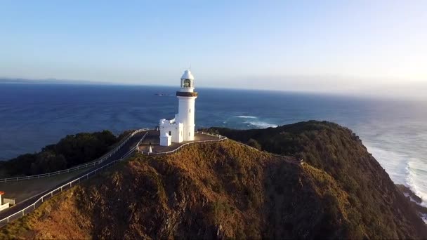 Drone Captura Deslumbrante Byron Baía Casa Luz Ponto Mais Oriental — Vídeo de Stock