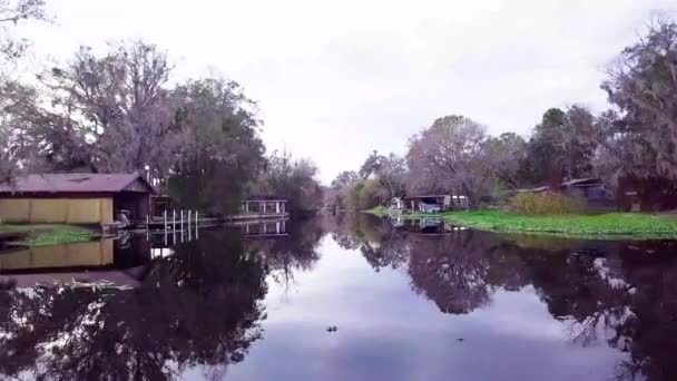 Flyg Lågt Kanal Florida — Stockvideo