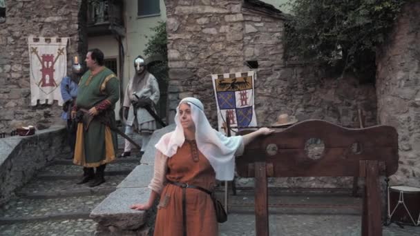 Ricostruzione Storica Della Cultura Medievale Lierna Con Regina Castello Sul — Video Stock