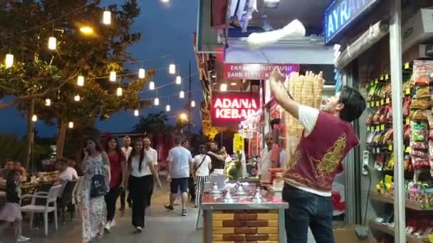 Comida Tradicional Calle Helado Turco Dondurma — Vídeo de stock