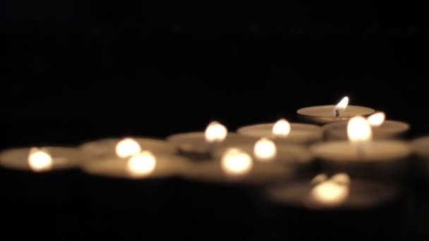 Kerzen Einer Kirche — Stockvideo