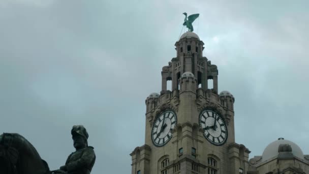 Timelapse För Liver Building Liverpool Storbritannien — Stockvideo