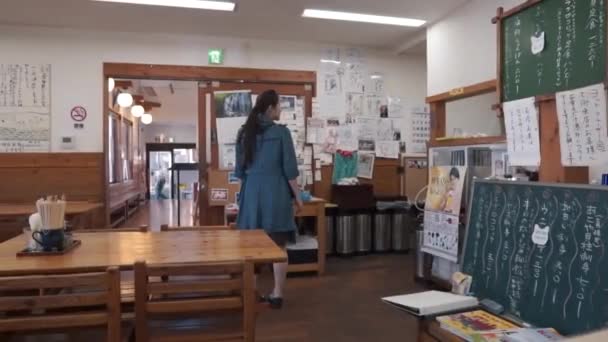 福岡県アイノ島市のうどん屋の中 — ストック動画