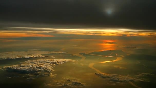 Mglisty Poranek Widok Wschodu Słońca Okien Samolotu — Wideo stockowe