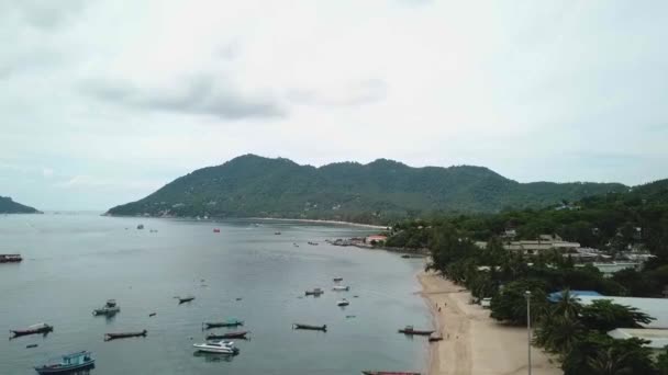 Bateaux Dans Eau Par Une Journée Ensoleillée Entrée Île Koh — Video