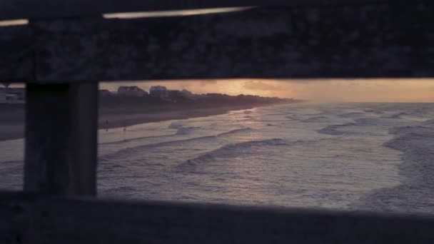 Lever Soleil Nuageux Sommet Jetée Pêche Bogue Inlet Dans Île — Video