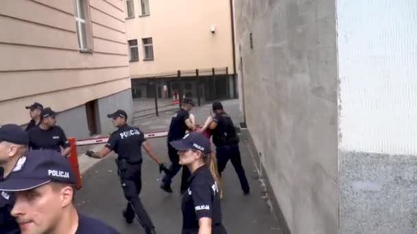 Cztery Osoby Zatrzymano Podczas Protestu Przed Sejmem Lipca 2018 — Wideo stockowe