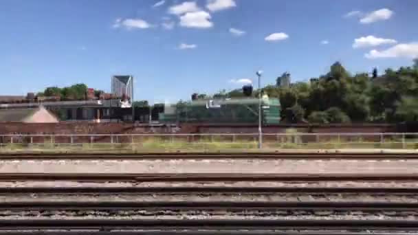 Een Hyper Lapse Van Treinreis Tussen London Waterloo Station Clapham — Stockvideo