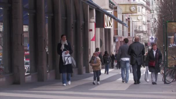 Stockholm Downtown Walking Street Crowded Street Turismo Suécia — Vídeo de Stock