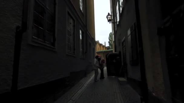 Promenade Dans Vieille Ville Pittoresque Stockholm Avec Steadicam — Video