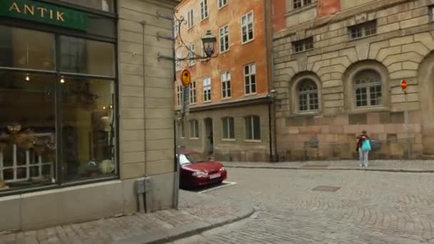 Promenade Dans Vieille Ville Pittoresque Stockholm Avec Steadicam — Video