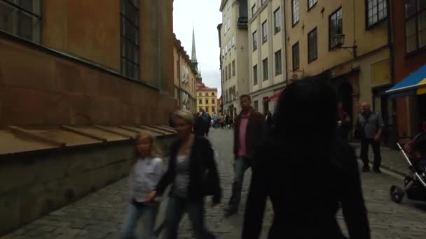Caminhando Pela Cidade Velha Cênica Estocolmo Com Steadicam — Vídeo de Stock
