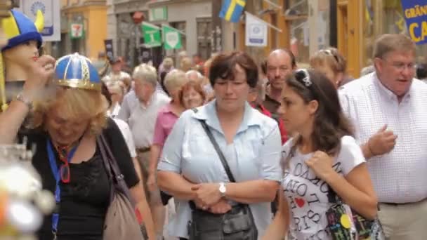 Gente Che Cammina Pittoresca Old Town Walking Street Stoccolma — Video Stock