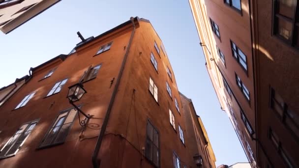 Ένα Σταθερό Gimbal Πλάνα Στην Παλιά Πόλη Της Στοκχόλμης Σουηδία — Αρχείο Βίντεο