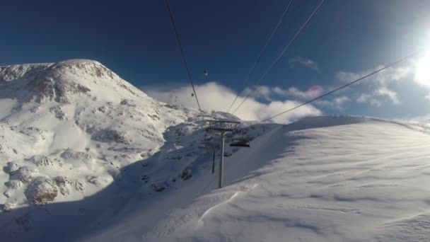 Vue Pov Télésiège Surélevé Travers Les Magnifiques Alpes Françaises — Video