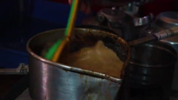 尼泊尔加德满都的柴茶 — 图库视频影像