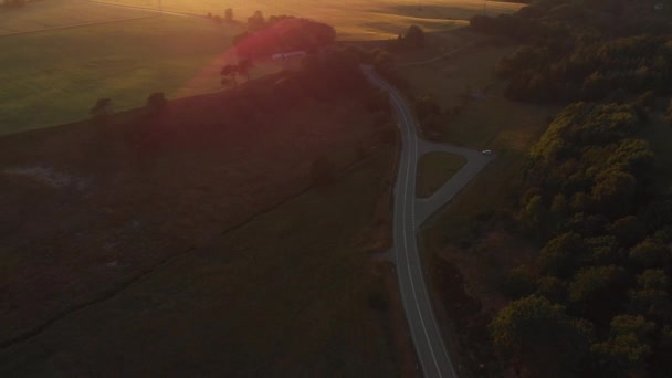 Mooie Platte Natuur Landschap Drone Beelden Terwijl Zon Ondergaat — Stockvideo