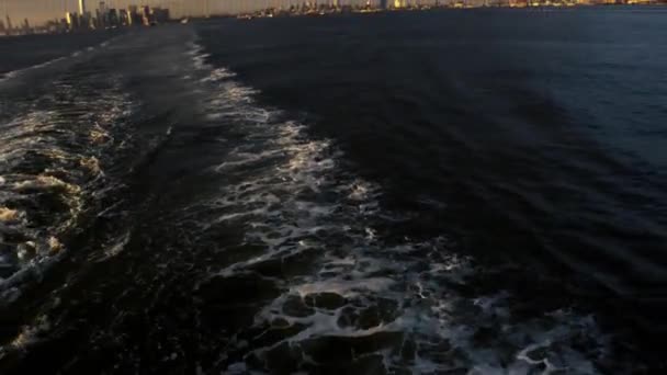 Ondas Água Fazendo Passeio Staten Island Ferry — Vídeo de Stock