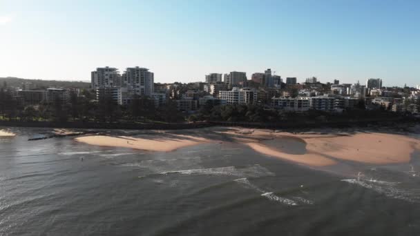 Παραλιακές Μονάδες Στην Ακτογραμμή Pumicestone Passage Queensland Αυστραλία — Αρχείο Βίντεο