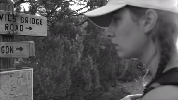 Creepy Shot Black White Woman Hiker Drinking Water Looking Sign — Stock Video