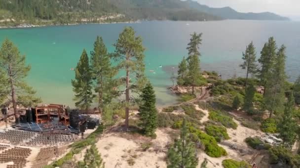 夏の間のカリフォルニア州の無人機のビデオ タホ湖 — ストック動画