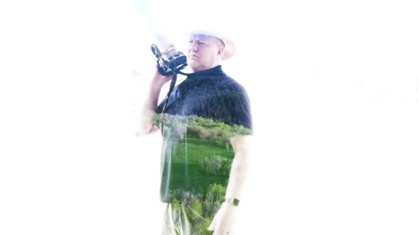 摄影记者两次曝光 拍摄了一张被覆盖的森林的德隆式照片 — 图库视频影像