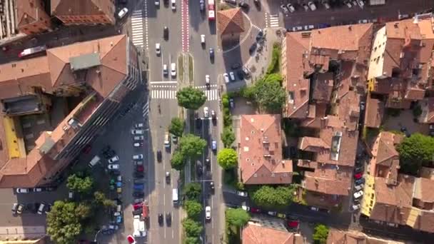 Drone Shot Weg Rond Bologna Italië Zijn Schiet Een Kruising — Stockvideo