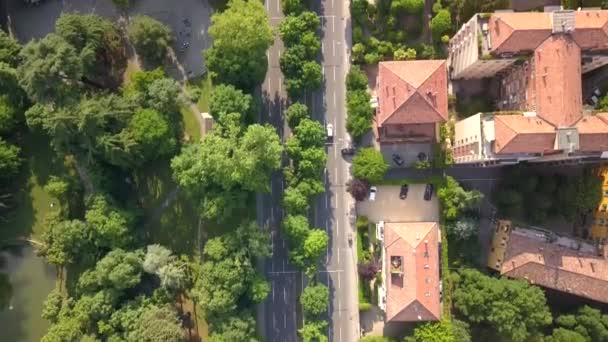 Drohnenschuss Nach Unten Auf Der Straße Stadt Bologna Italien Auf — Stockvideo