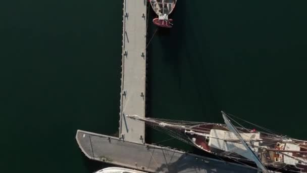 Néhány Hajó Fekszik Danmark Öbölben Látsz Itt Egy Kis Tájat — Stock videók