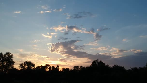 Bewegende Camera Zonsondergang Landelijk Gebied Van Links Naar Rechts — Stockvideo