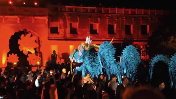 Obrovský Tančící Modrý Karneval Drak Ulicích Jaipur Rajasthan Jaigarh Pevnosti — Stock video