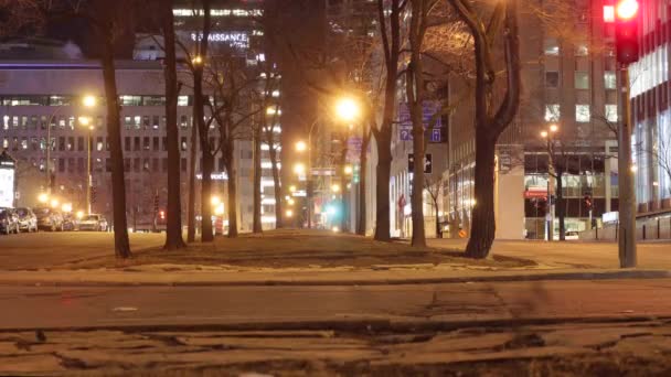 夜晚和夜晚 蒙特利尔街道上的时光飞逝 — 图库视频影像