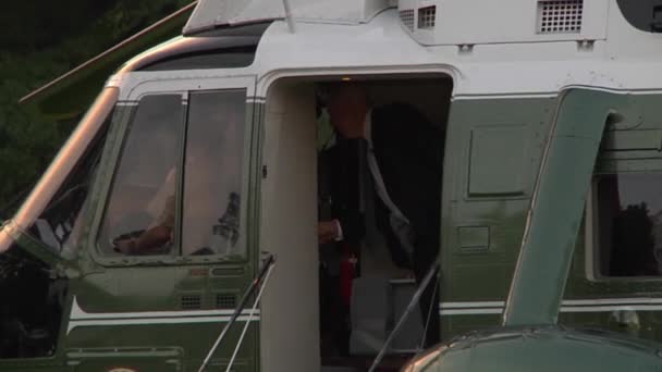 Redactioneel Nats Beelden Van President Trump Verlaat Marine One Het — Stockvideo