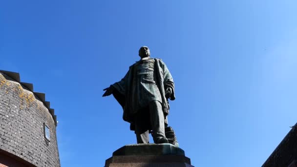 Άγαλμα Του Sir Henry Hussey Vivian Βαρόνου Swansea Στο Κέντρο — Αρχείο Βίντεο