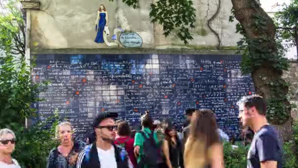 Timelapse Bliższy Widok Love You Wall Montmartre Paryż Tłumem Turystów — Wideo stockowe