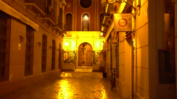 Calle Medieval Callejón Sin Salida Ciudad Española Bajo Las Luces — Vídeo de stock