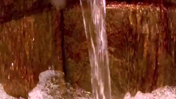 プール内の噴水 — ストック動画