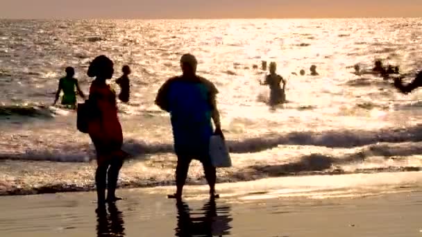 Beautiful Sunset Backlight Beach West Africa People Silhouette — Stock Video