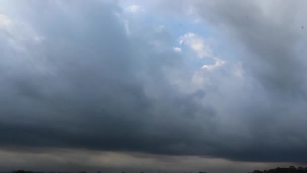Nuvem Escura Vista Bonita — Vídeo de Stock