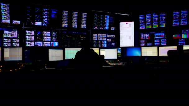 Binnen Groot Netwerk Televisie Pres Suite Presentatie Controlekamer Master Control — Stockvideo