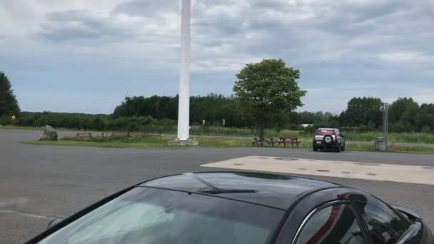 Uitzicht Vanaf Een Tankstation Mijl Van Quebec City — Stockvideo