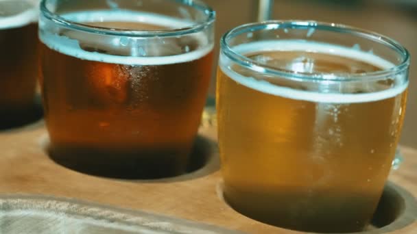 Panela Voo Cerveja Cervejas Sortidas Encenadas Deck Voo Cerveja Madeira — Vídeo de Stock