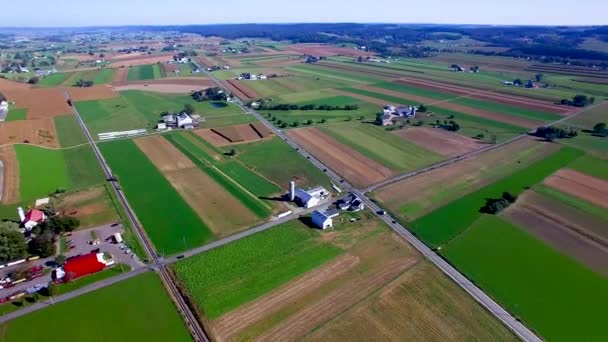 Trenes Amish Countryside Steam Por Drone — Vídeo de stock