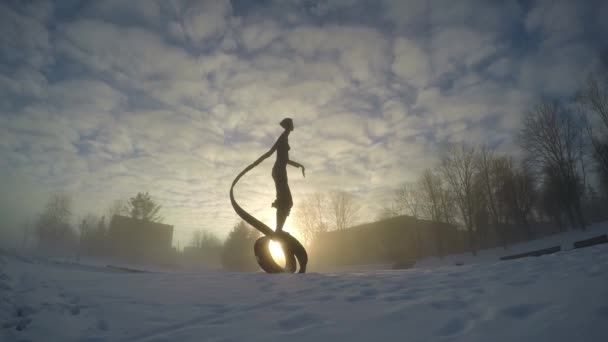 Escultura Metal Névoa Nuvens Inverno Prazo Validade — Vídeo de Stock