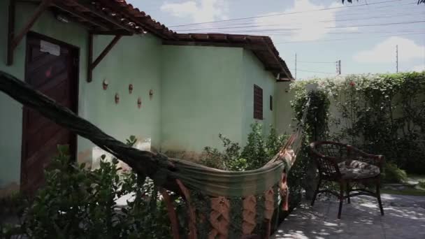 Relax Vista Sul Cortile Giorno — Video Stock