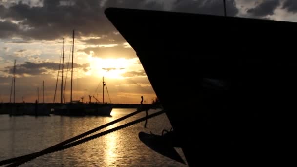 Filmando Puerto Pesquero Madrugada Antes Que Llegara Una Tormenta — Vídeo de stock