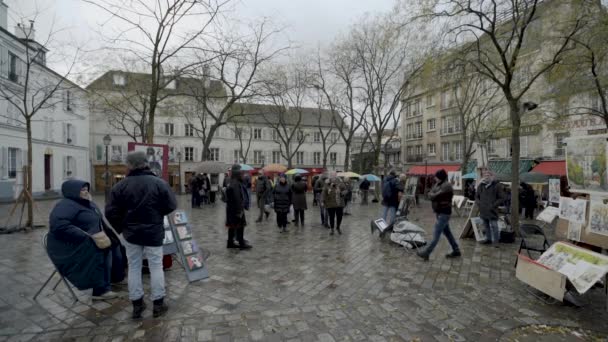 Paris Francja Styczeń 2018 Miejsce Tertre Słynnej Dzielnicy Montmartre Deszczowy — Wideo stockowe
