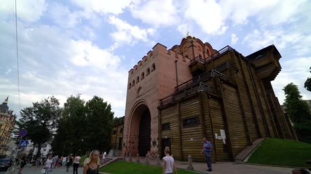 Kiev Deki Golden Gate Geniş Açılı Görüntüsü — Stok video